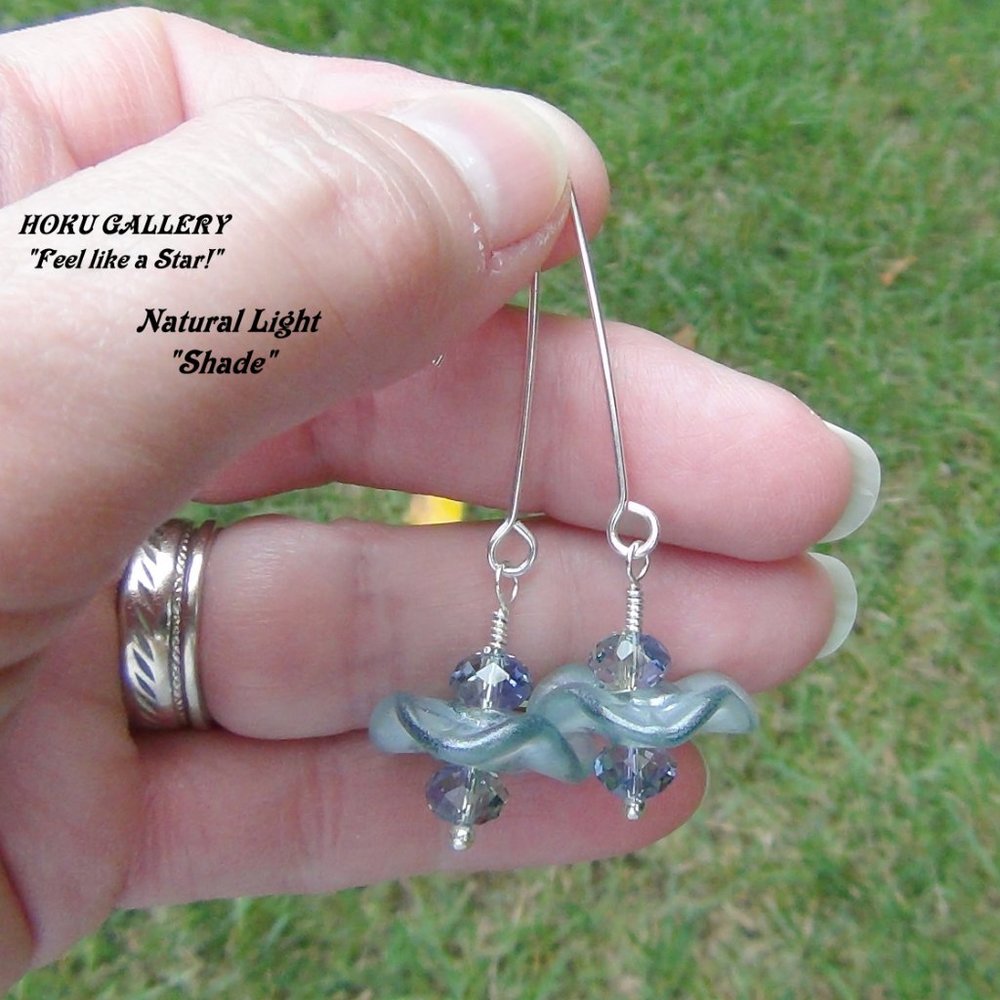 NWOT Green Wavy Lampwork Glass Earrings w/ Austrian Crystals, Handmade 2.25"